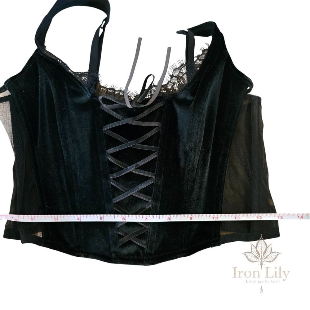 Victoria’s Secret Black Velvet Lace-Up Corset Bra | Excellent Condition - Picture 6 of 6